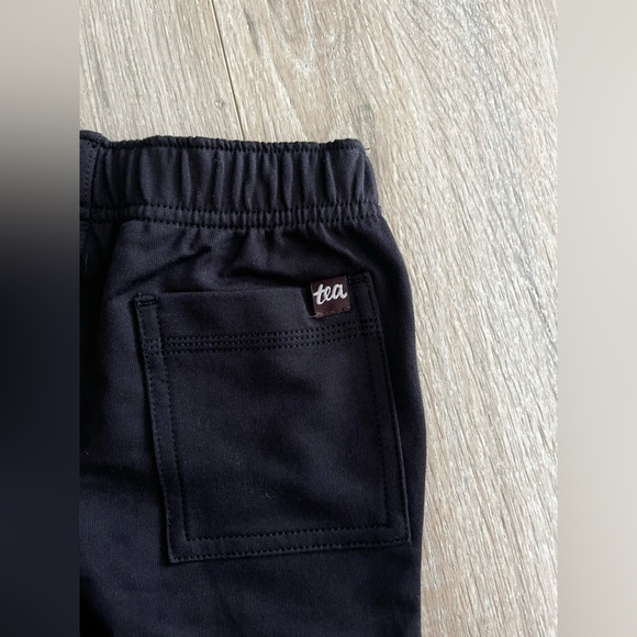 NWT Tea Collection Boys Playwear Pants Jet Black French Terry Cotton - Size 2T - Picture 9 of 9
